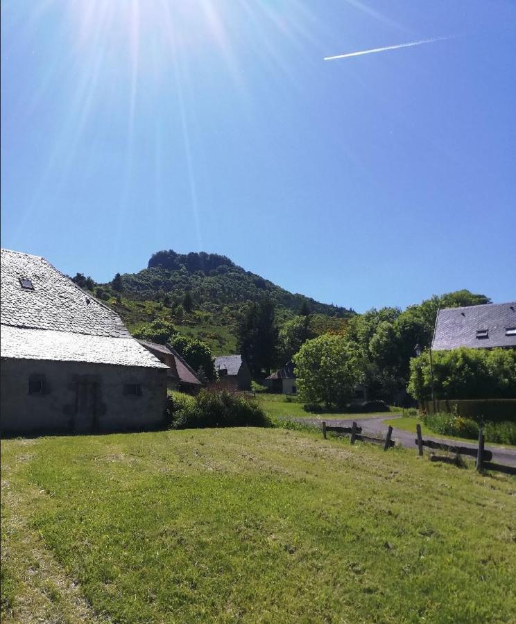 L'Auvergnate Chambon-sur-Lac Extérieur photo